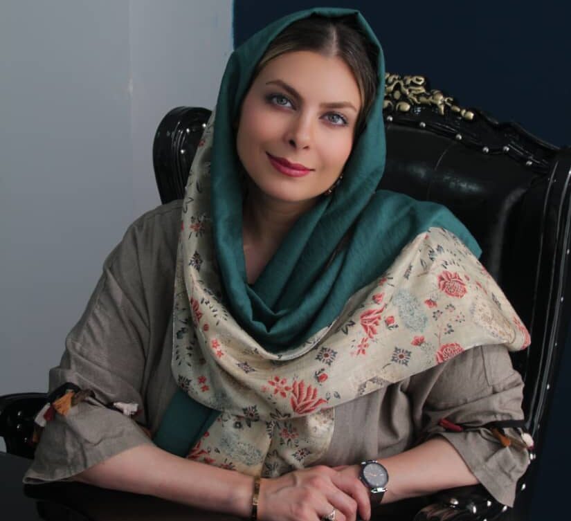 مینا نظام زاده